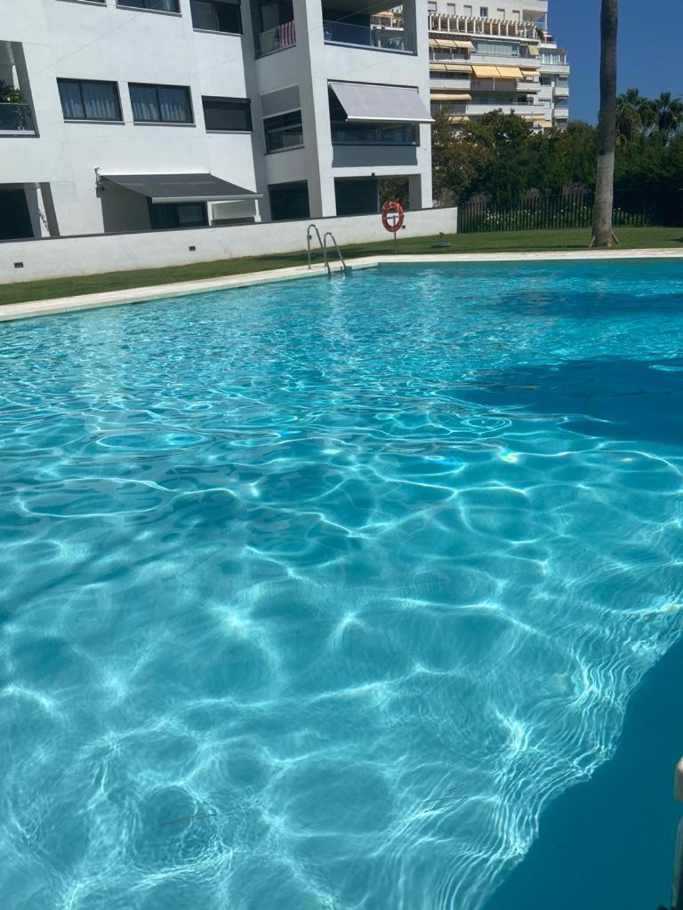 Lejlighed Luxury Brand New 2-bedroom Apartment, 3 Min Walk To The Beach! Marbella